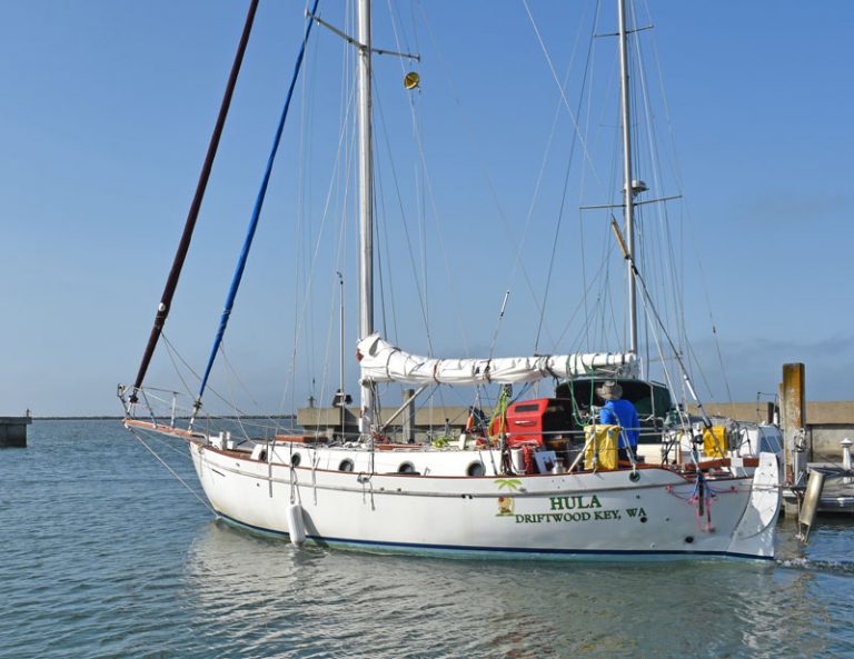 Breezeon Start for Singlehanded Transpacific Yacht Race