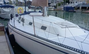 32 foot sailboat